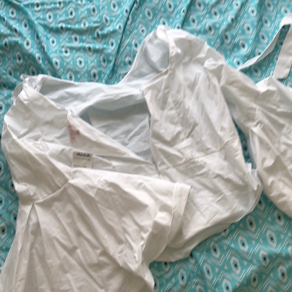 White , flared sleeved shirt - Picture 1 of 1